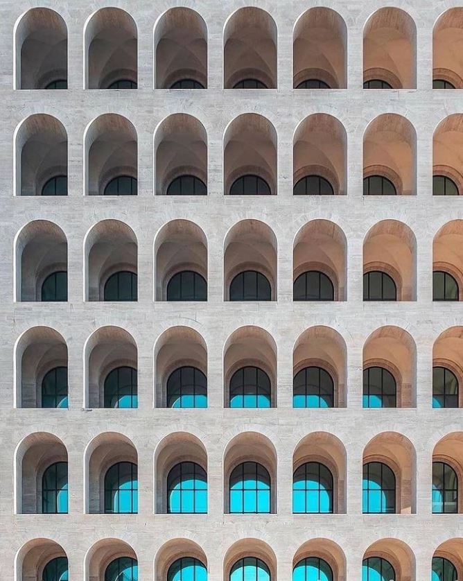 A Roma esiste anche il COLOSSEO QUADRATO Milano Città Stato