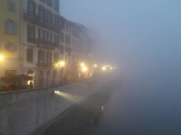 navigli romani con generatori di nebbia