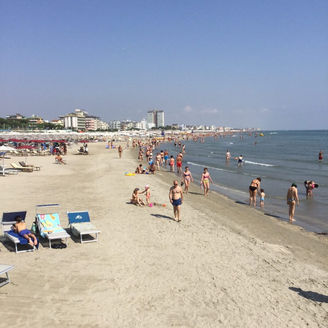 Le Spiagge Pi Belle Della Riviera Romagnola Milano Citt Stato